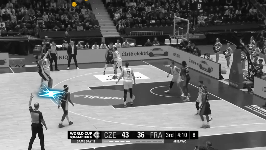 Vidéo en motion design - animation 2D - présentation du Basketball aux Jeux Olympiques de Paris 2024 - panier à 3 points de Victor Wembanyama avec VFX - Spered Production Rennes Bretagne - Lenaig Boudigou